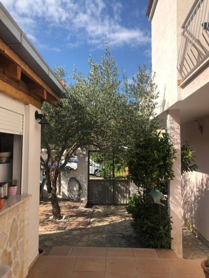 Casa Zorana-Alba Apartments トロギール エクステリア 写真