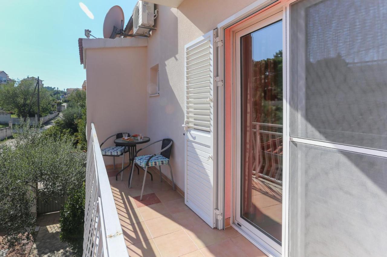 Casa Zorana-Alba Apartments トロギール エクステリア 写真