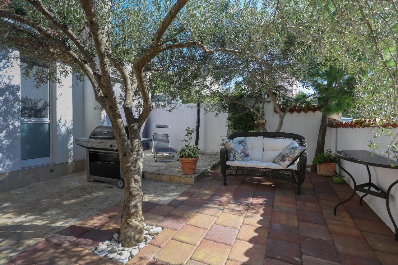 Casa Zorana-Alba Apartments トロギール エクステリア 写真